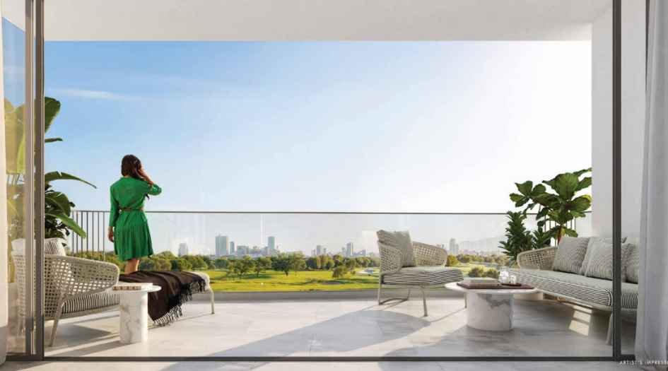 Rustomjee-Balmoral-Balcony